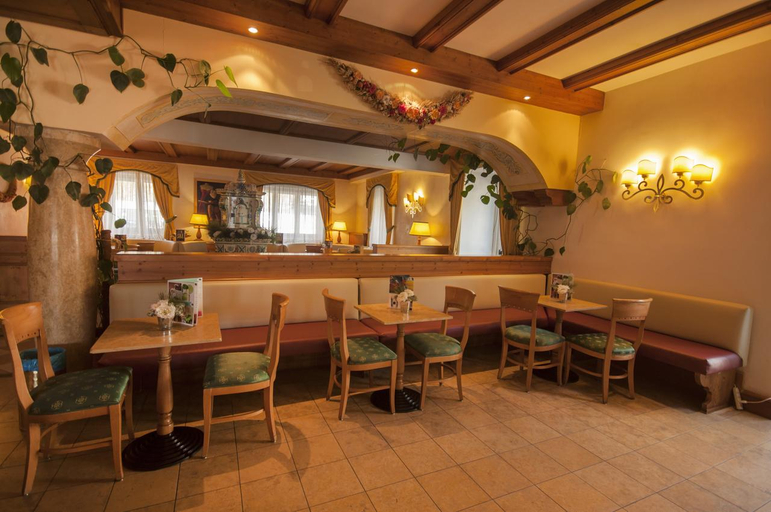 Public Area 4, Grand Hotel Misurina, Belluno
