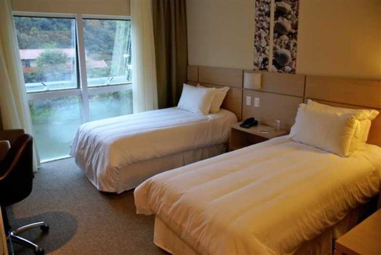 Bedroom 2, Kayros Hotel, Jaraguá do Sul