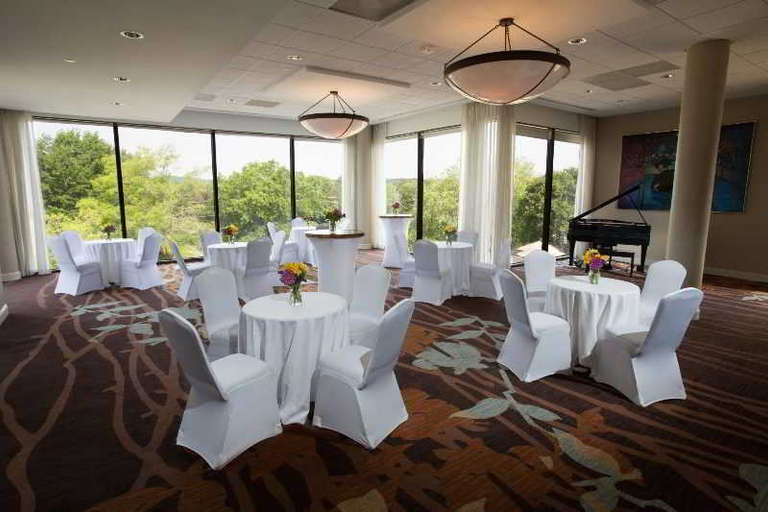 Food & Drinks 5, Sheraton Chapel Hill Hotel, Orange