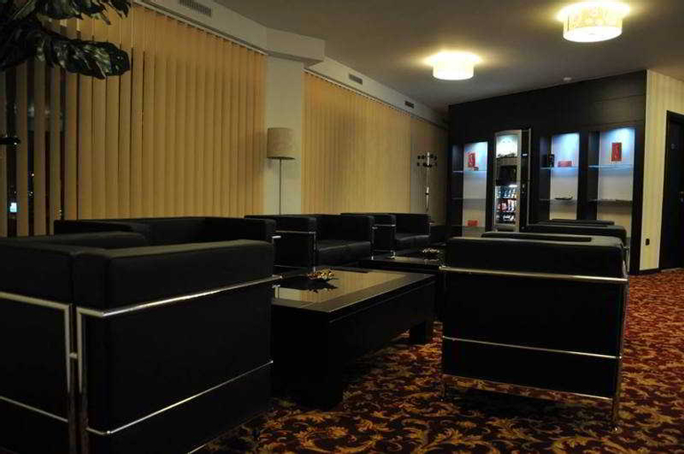 Dining Room 24
