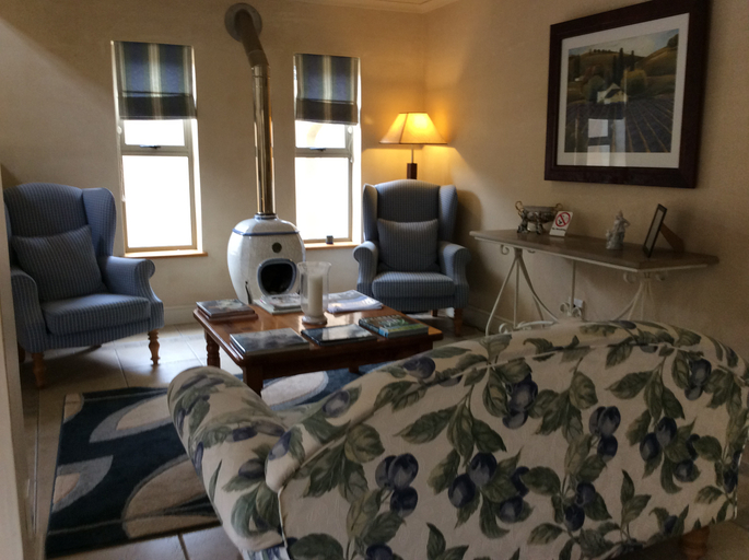 Public Area 5, On the Cliff Guest House, Overberg