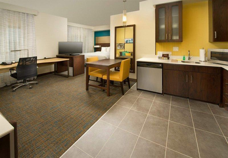 Bedroom 3, Residence Inn Tyler, Smith