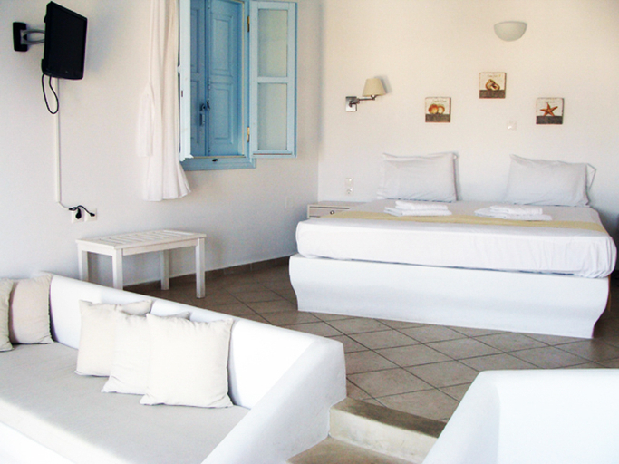 Bedroom 2, Solaris, South Aegean