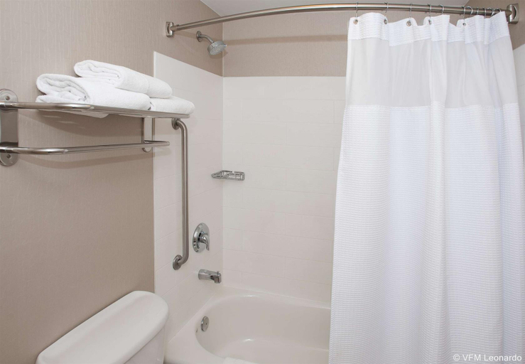 Bathroom 5, SpringHill Suites Birmingham Colonnade/Grandview, Jefferson