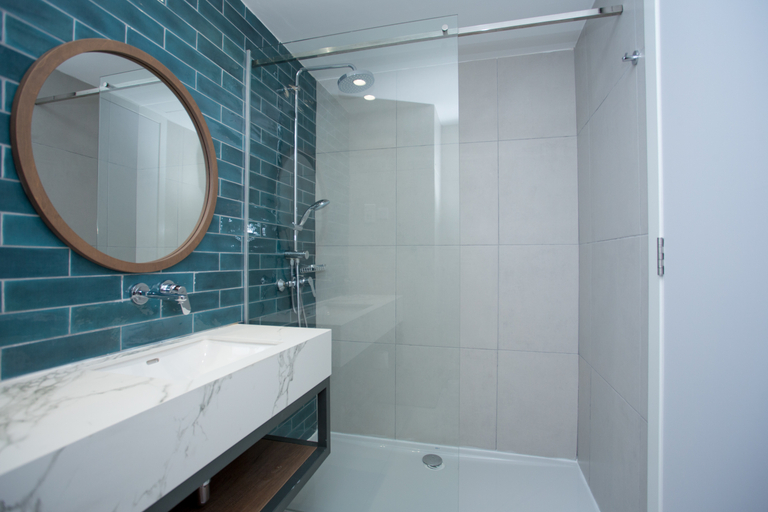 Bathroom 5, Mandali Hotel