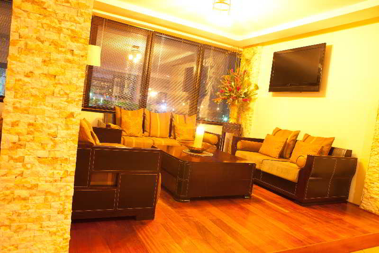 Public Area 2, Oak Plaza Hotels - East Airport, Accra