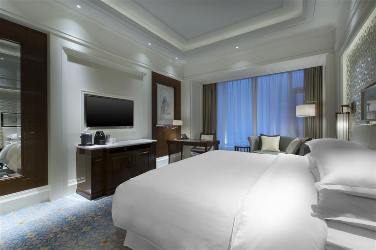 Bedroom 3, Sheraton Wuhan Hankou Hotel, Wuhan