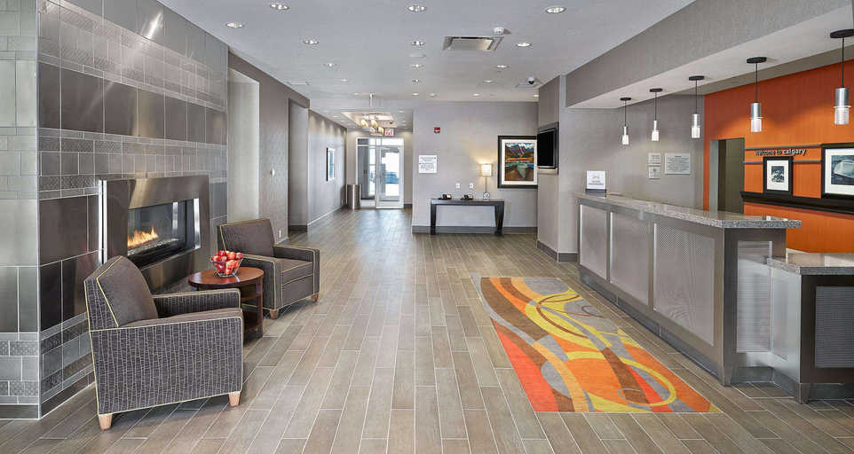 Public Area 2, Hampton Inn by Hilton Calgary Airport North, Division No. 6