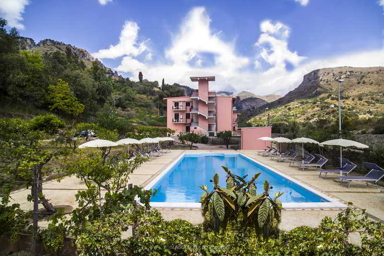 Sport & Beauty 1, Residence Villa Mare Taormina, Messina