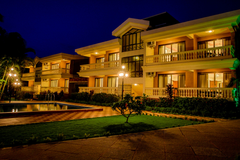 Exterior & Views