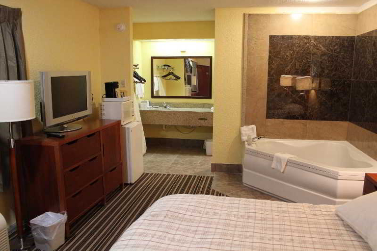 Bathroom, Lodge at Mill Creek Hotel, Sevier