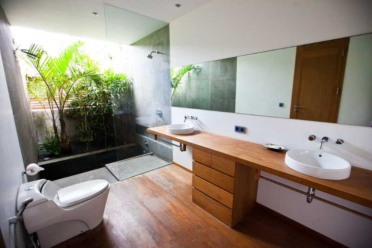 Bathroom 4, Jimbaran Balangan Beach Front Villa Nakar, Badung