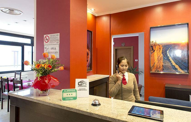 Public Area 2, Oasi Village Hotel, Milano