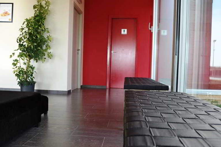 Public Area 2, 280 Hotel, Zaragoza