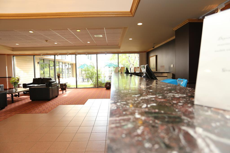 Public Area 2, Hôtels Gouverneur Rimouski, Rimouski-Neigette