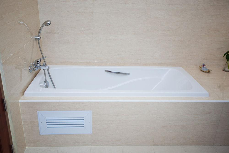 Bathroom 5, The Pannarai Hotel, Muang Udon Thani
