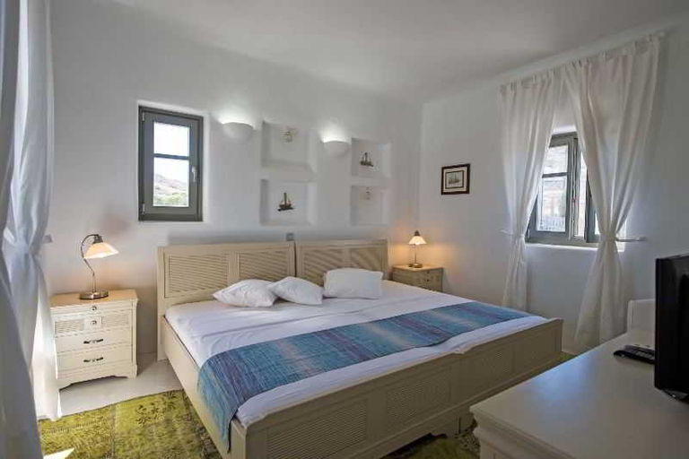 Bedroom 3, Naoussa Hills Boutique Resort, South Aegean