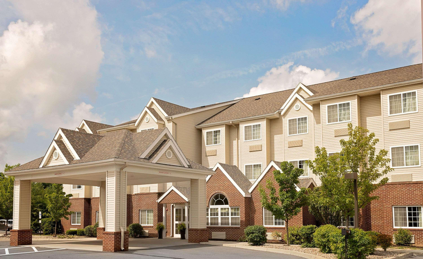 Microtel Inn & Suites by Wyndham Geneva, Ontario