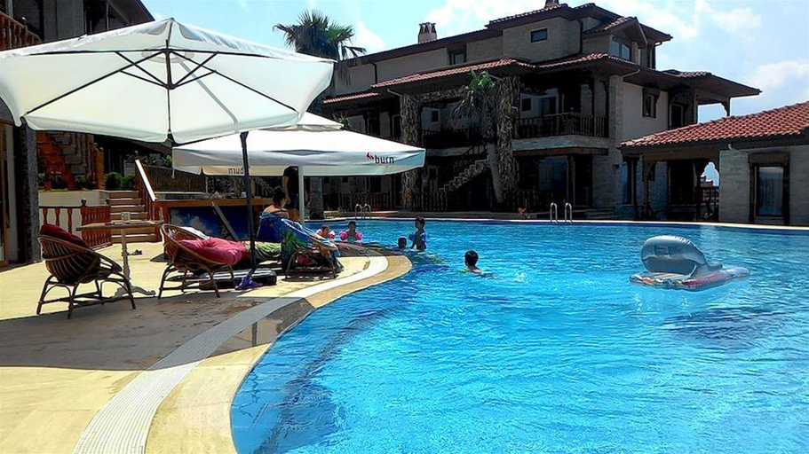 Swimming Pool 4, Shimal Residence Hotel, Ula