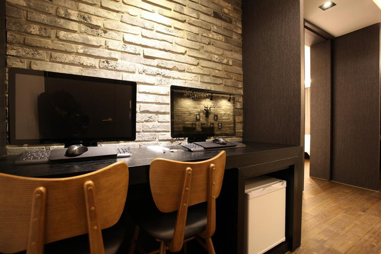 Exterior & Views 2, R Lee Suite Ganseok, Bupyeong