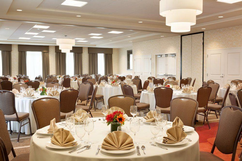Hilton Garden Inn Boston Logan Airport, Suffolk