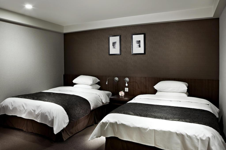 Bedroom 2, Hotel Castle, Suwon