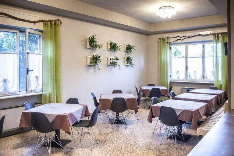 Food & Drinks 3, Le Vigne Di Corvino SRL, Pavia