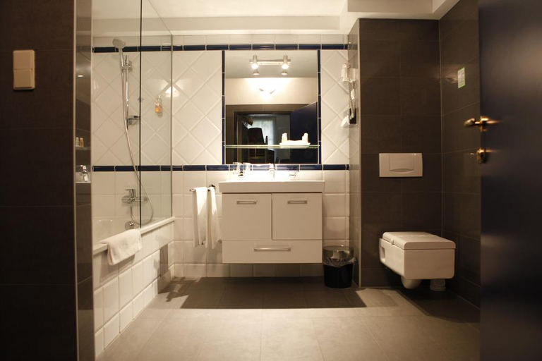 Bathroom 5, Arthotel ANA Gala, Trademark Collection by Wyndham, Wien