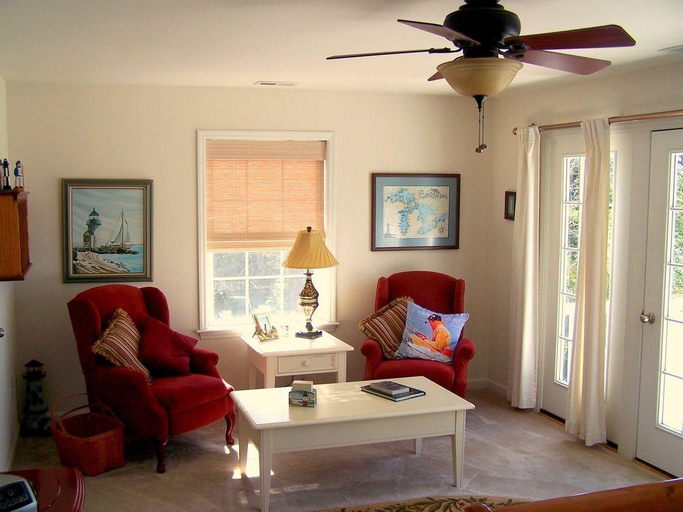 Exterior & Views, The Baywood Bed & Breakfast, Northampton