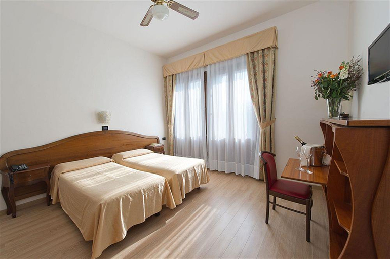 Bedroom 2, Cristallo, Venezia