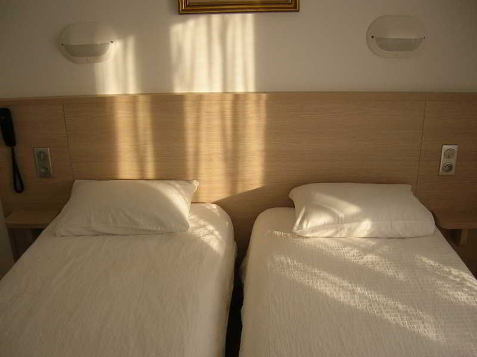 Bedroom 4, Darcet, Paris