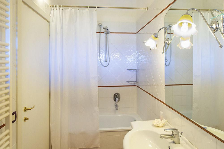 Bathroom 5, Fattoria La Principina Hotel & Congress, Grosseto