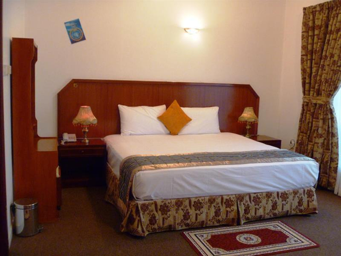 Bedroom 5, Al Zahabiya Hotel Apartments, Dubai