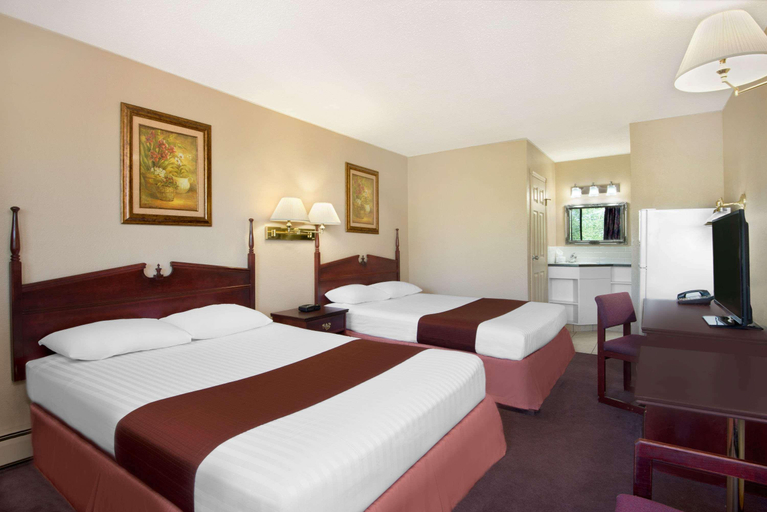 Bedroom 4, Coast Red Deer Hotel, Division No. 8