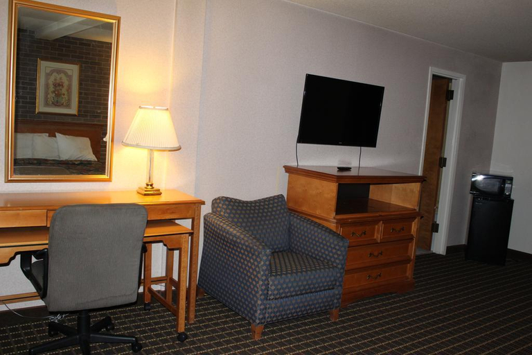 Exterior & Views 2, Motel 6 Grand Rapids, MI - Northeast, Kent