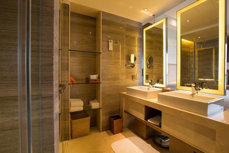 Bathroom 5, Courtyard by Marriott Hangzhou Qianjiang, Hangzhou