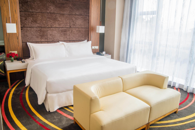 Bedroom 3, Ramada Plaza by Wyndham Huizhou East, Huizhou