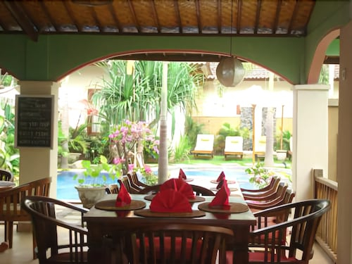 Pazzo Bali, Karangasem