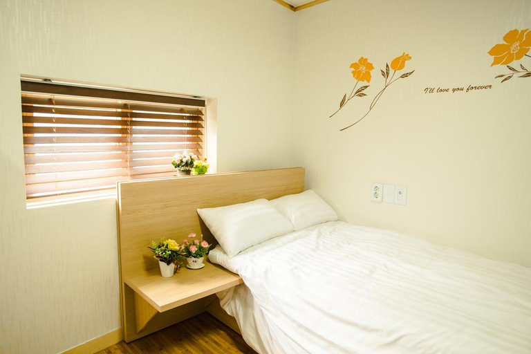 Bedroom 4, Mk Liberty House, Yongsan