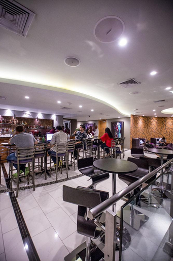 Food & Drinks 5, Kinam Hotel, Port-au-Prince