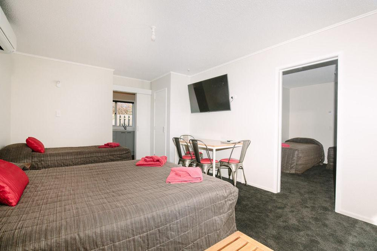 Bedroom 4, Alpine Motel, Queenstown-Lakes