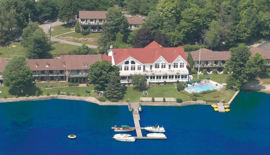 Exterior & Views 2, Glen House Resort, Lake Ontario