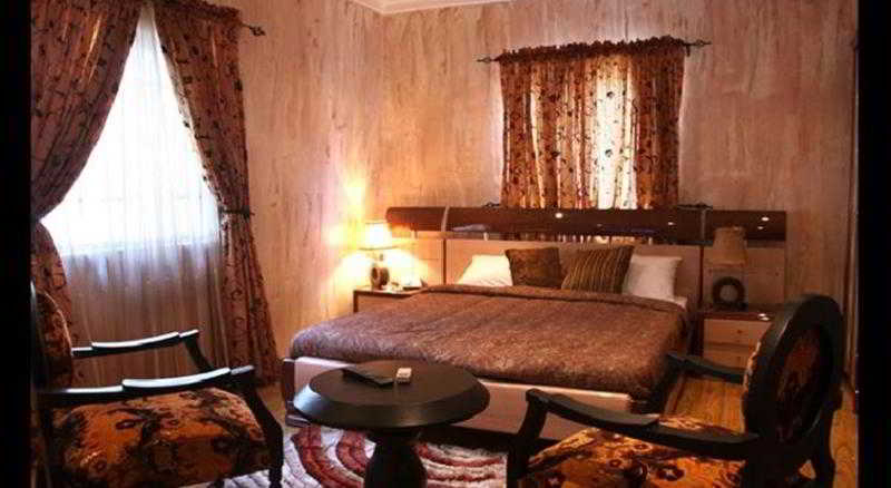 Bedroom 4, Charlies Place and Suites, Eti-Osa