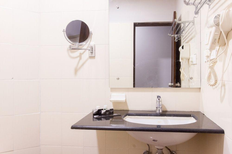 Bathroom 3, The Dawn Hotel , Mysore