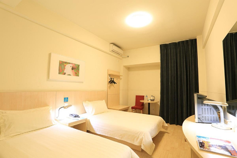 Bedroom, Jinjiang Inn (Harbin Metro Edmonton Road Airport Bus Branch), Harbin