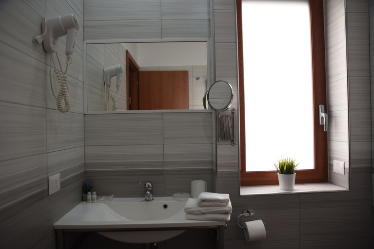 Bathroom, The Night Guest House Sorrento, Napoli