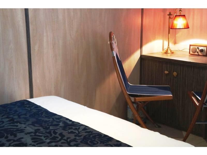 Bedroom 2, Hotel L'Albatros, Charente-Maritime