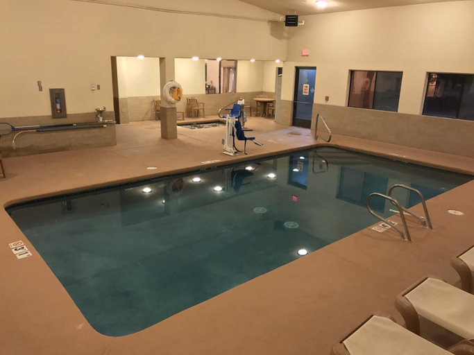 Sport & Beauty 2, Comfort Inn Near Gila National Forest, Grant
