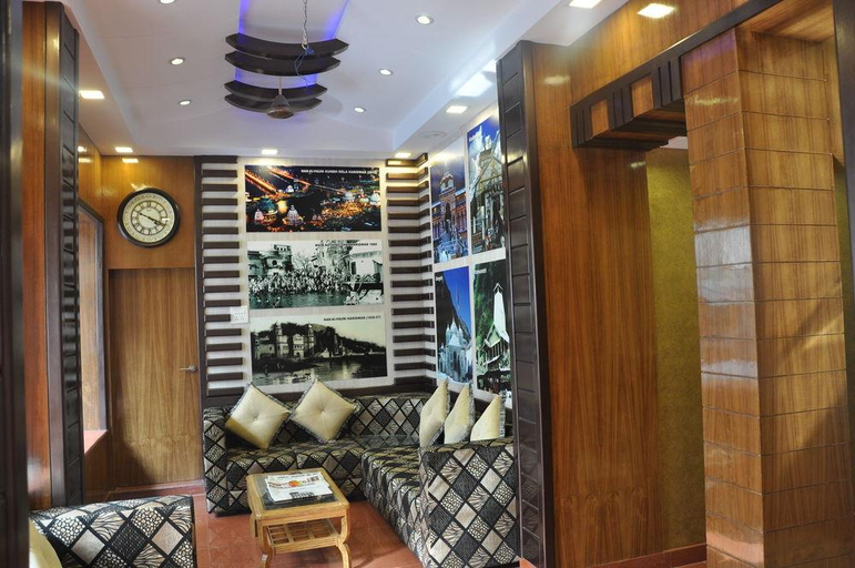 Public Area 2, Hotel Krishna Ji, Hardwar