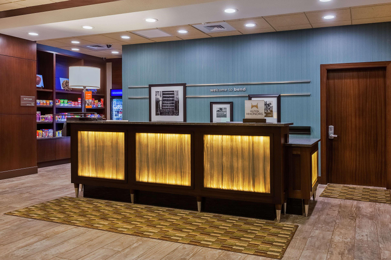 Public Area 2, Hampton Inn & Suites Bend, Deschutes
